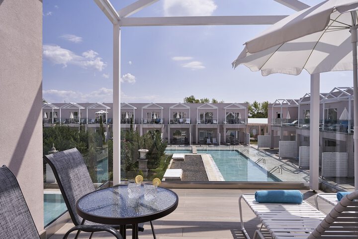 Terrace/Patio 71 of 72