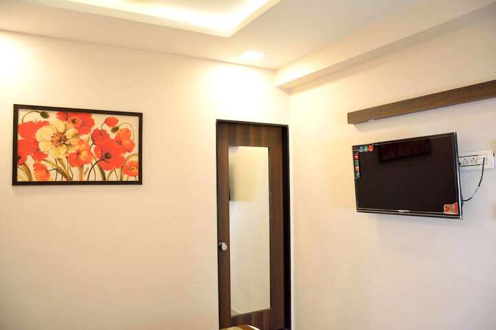 Room 7 of 24