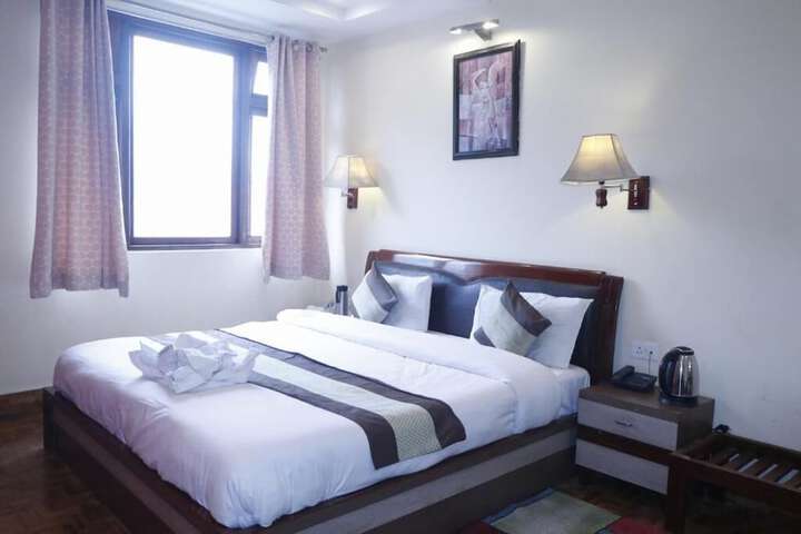 Room 12 of 44