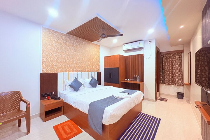 Room 10 of 27