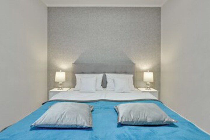 Room 73 of 109