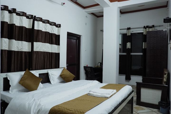 Room 12 of 41