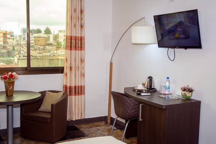 Room 6 of 23