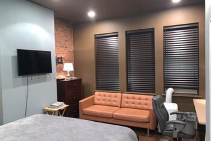 Room 65 of 79