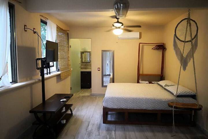 Room 2 of 21