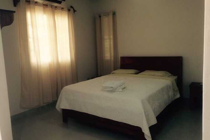 Room 8 of 27