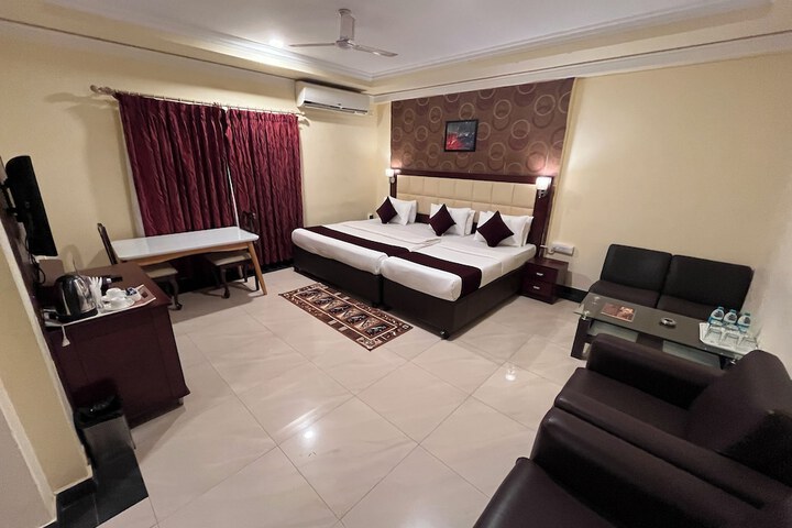 Room 42 of 135