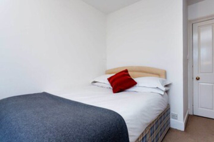 Room 20 of 24