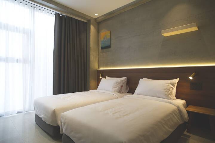 Room 27 of 138