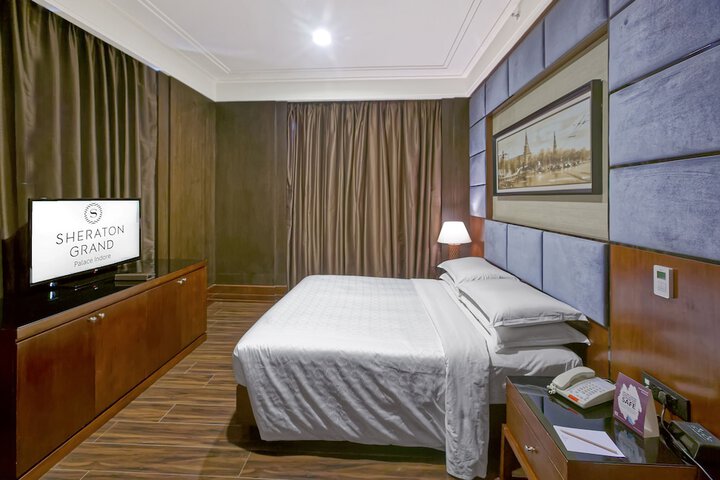 Room 15 of 74