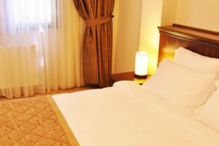 HOTEL NEHRIN