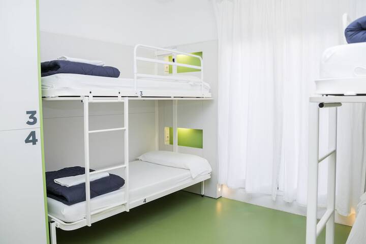 Room 8 of 36