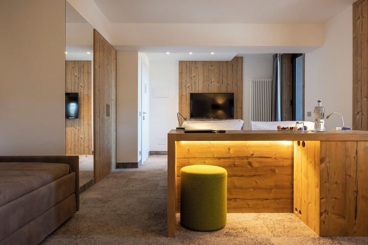 Room 21 of 57
