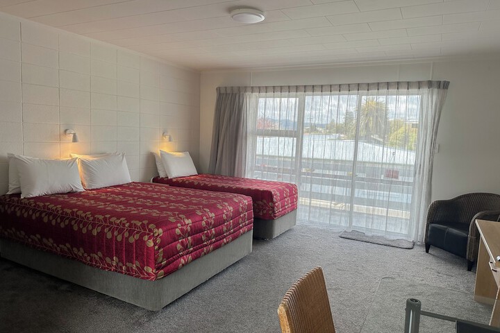 Room 13 of 92