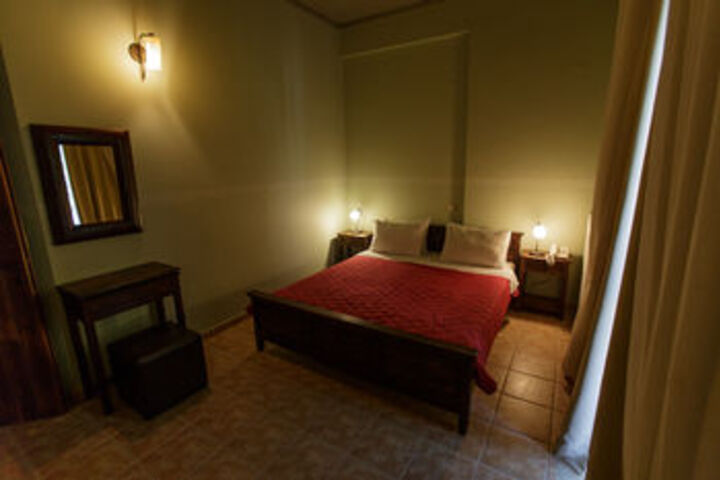 Room 10 of 26