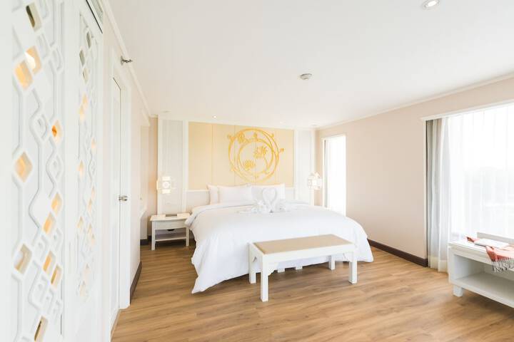 Room 20 of 182