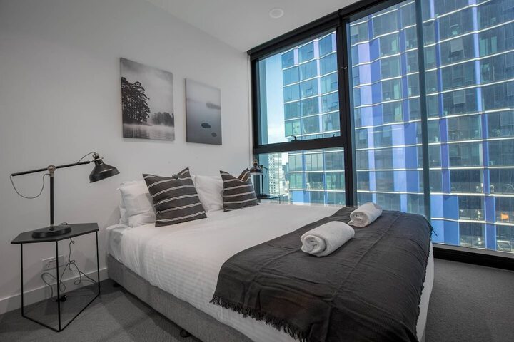 Room 2 of 13