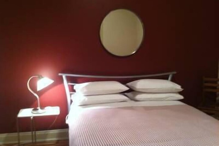 Room 5 of 21