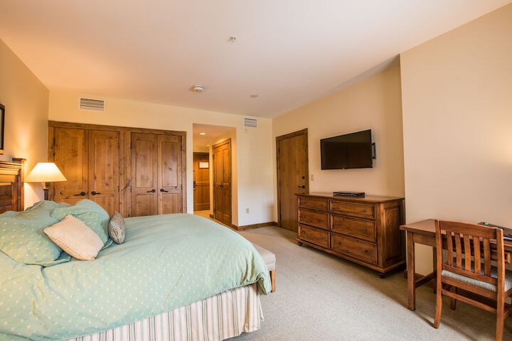 Room 29 of 166