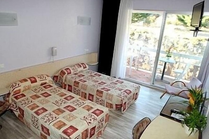 Room 7 of 30
