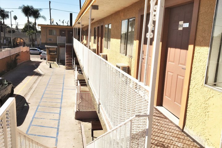 Terrace/Patio 14 of 32