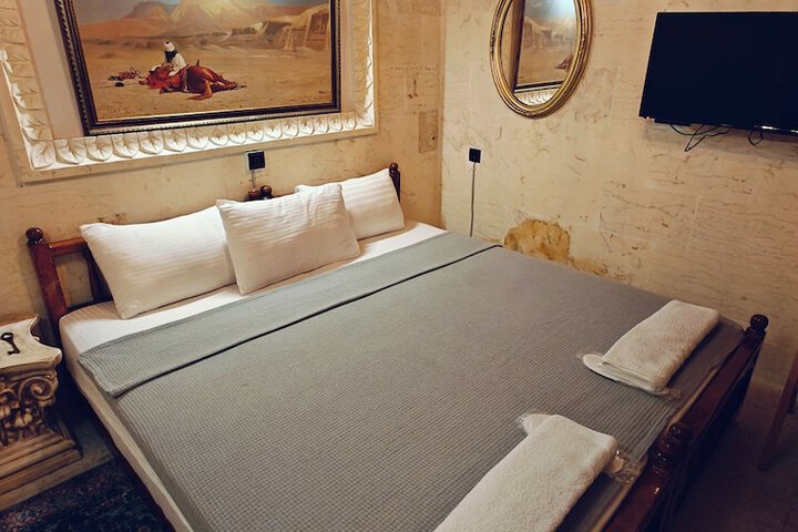 Room 51 of 88