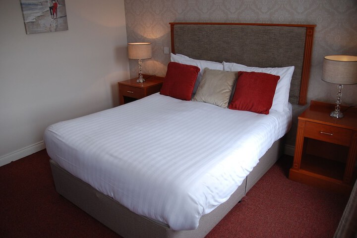 Room 8 of 56