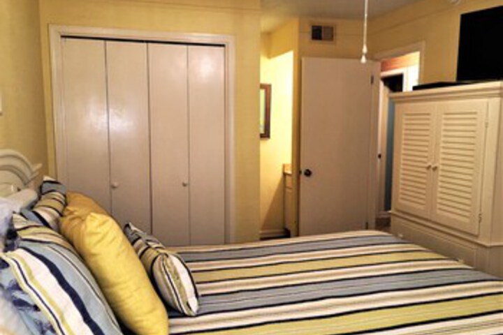 Room 37 of 44