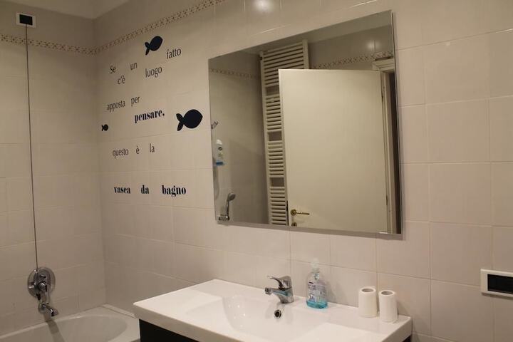 Room 22 of 22