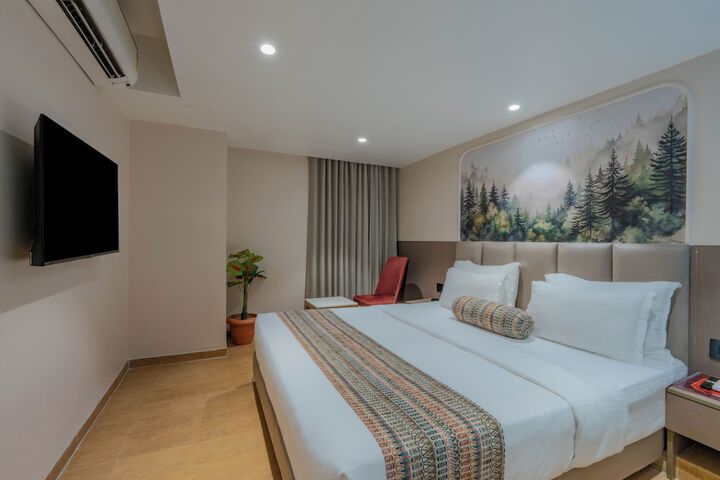 Room 3 of 35
