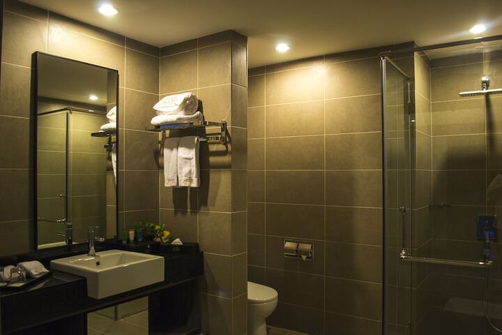 Clean Restrooms
