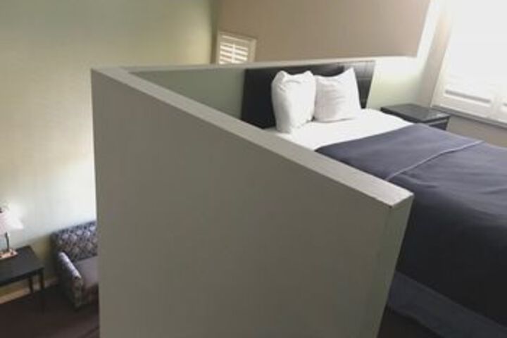 Room 9 of 64