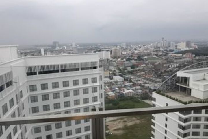 Room 10 of 22