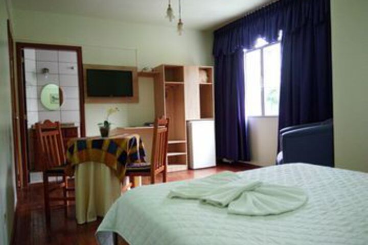 Room 12 of 27