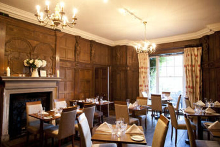 Dining 70 of 71