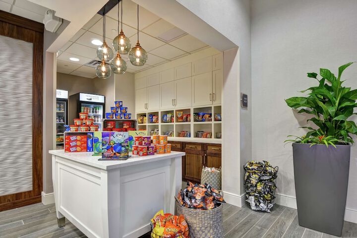 Snack bar