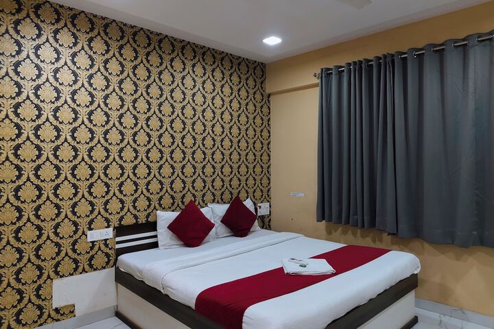 Room 10 of 24