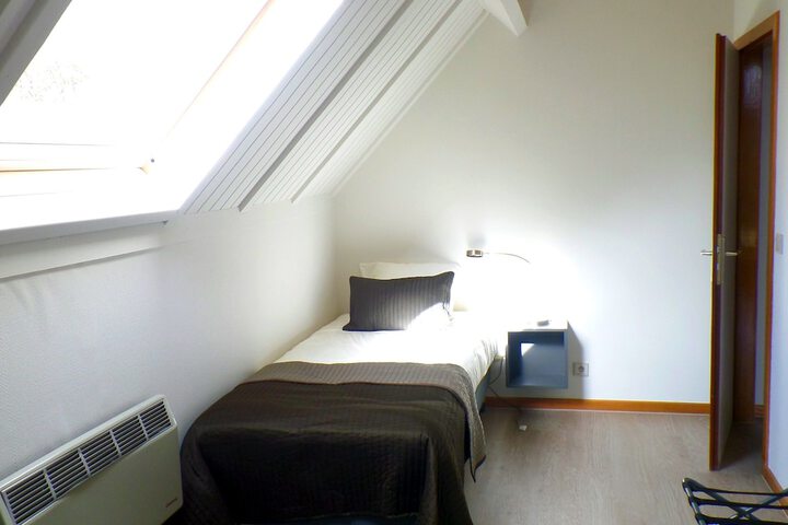 Room 5 of 41