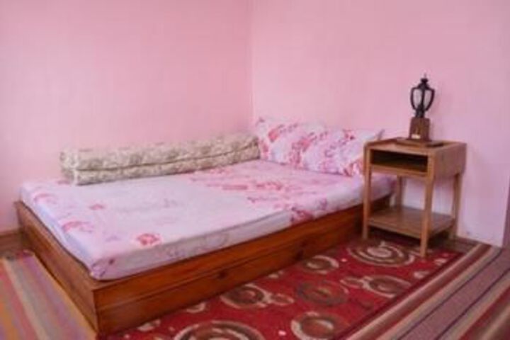 Room 8 of 24