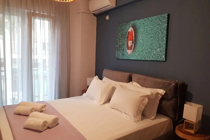 Room 4 of 19