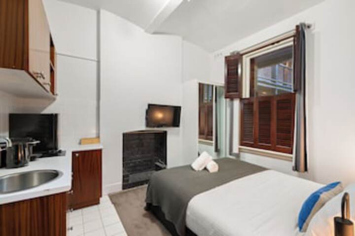 Room 55 of 318