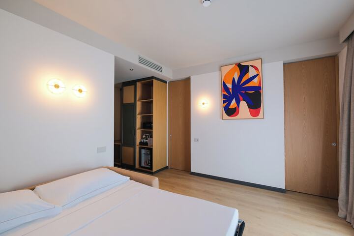 Room 57 of 109