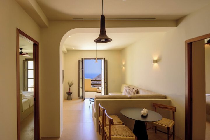 Room 28 of 189