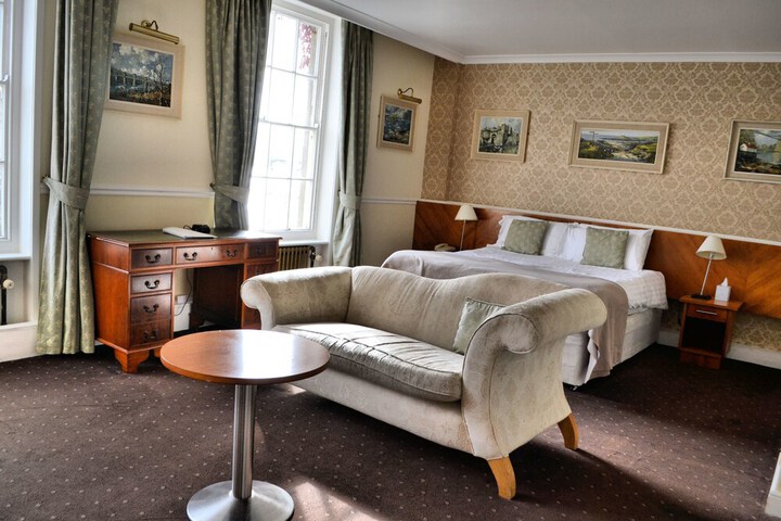 Room 9 of 55