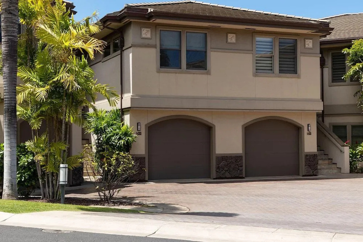 Exterior of Hoolei #81-5 by Ali'i Resorts