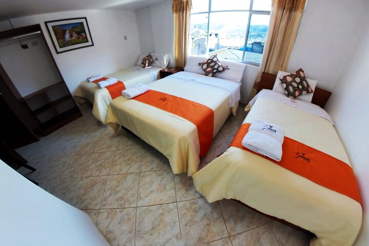 Room 10 of 65