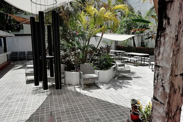 Hotel Exterior 85 of 93