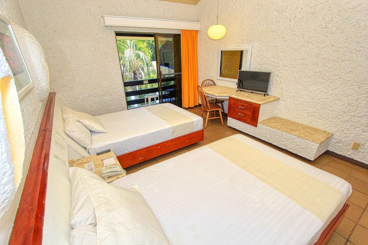 Room 21 of 228