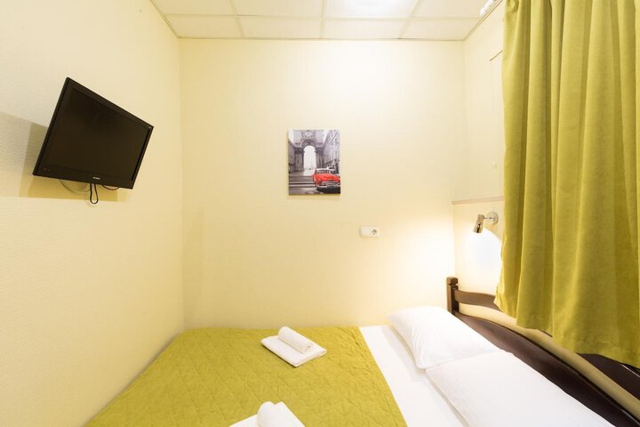 Room 44 of 63