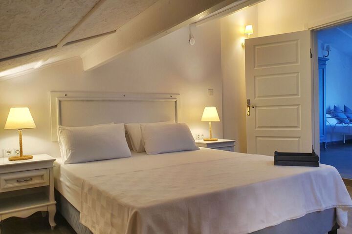 Room 40 of 65